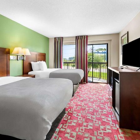 Quality Inn Selma - Smithfield Екстериор снимка