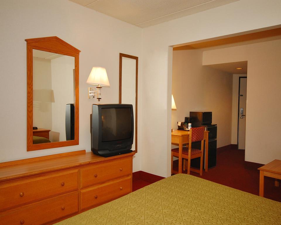 Quality Inn Selma - Smithfield Екстериор снимка