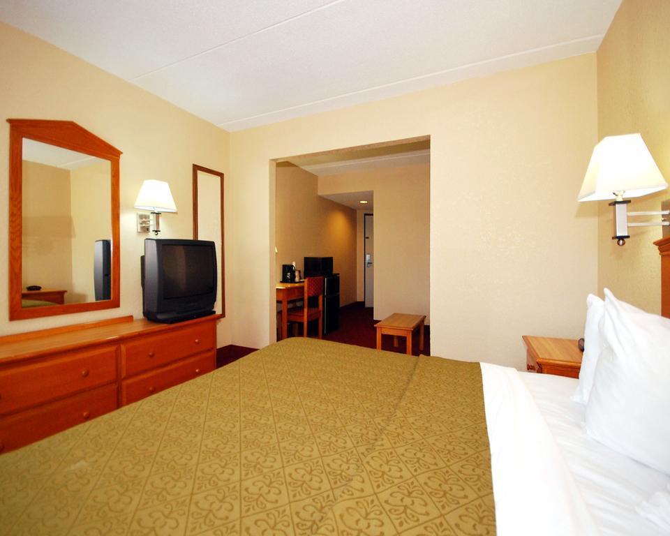 Quality Inn Selma - Smithfield Екстериор снимка