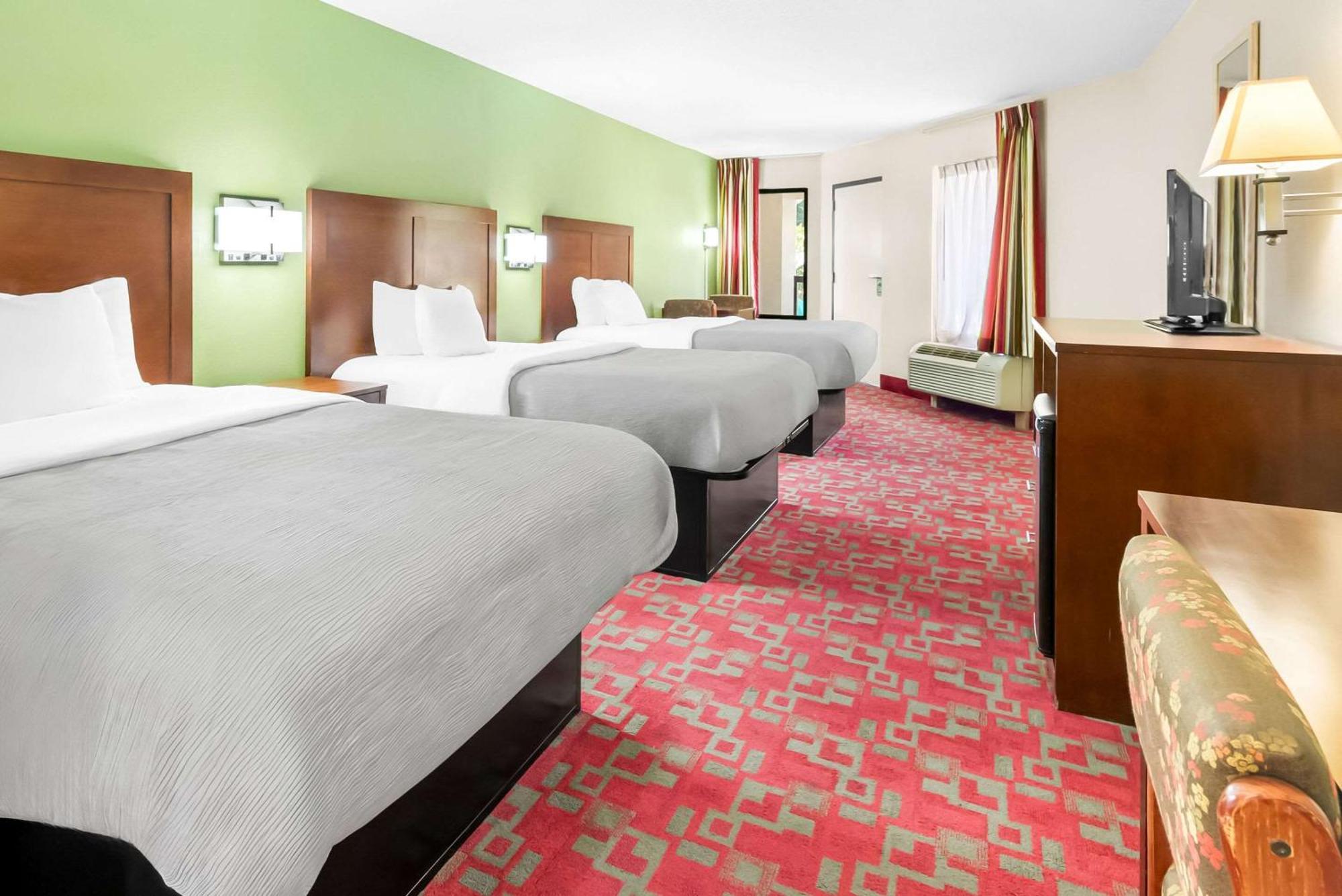 Quality Inn Selma - Smithfield Екстериор снимка